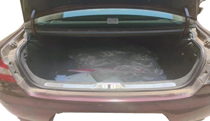 2011 Skoda Superb ELEGANCE 1.8 TSI AT, Petrol, Automatic, 62,334 km, exterior