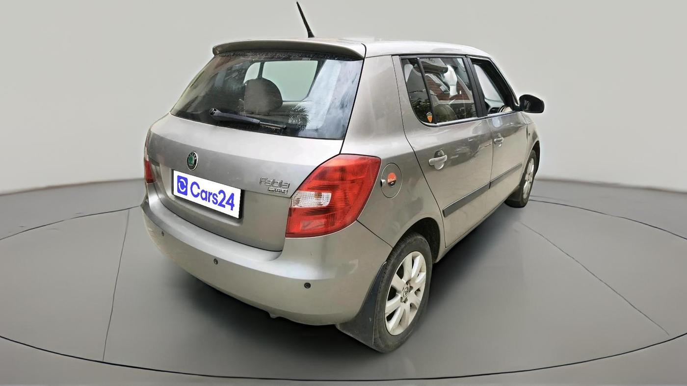 2012 Skoda Fabia ELEGANCE 1.2 TDI, Diesel, Manual, 1,03,091 km, exterior
