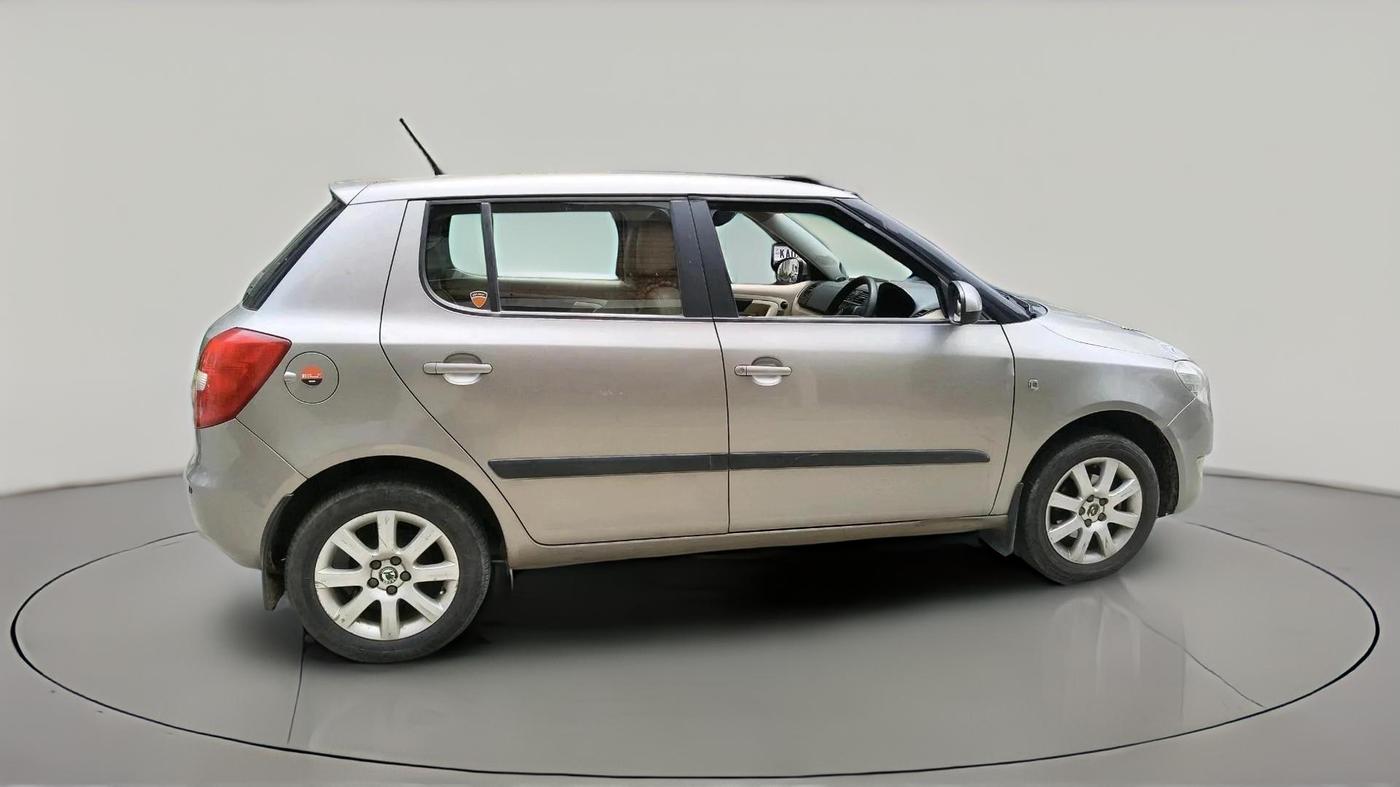 2012 Skoda Fabia ELEGANCE 1.2 TDI, Diesel, Manual, 1,03,091 km, exterior