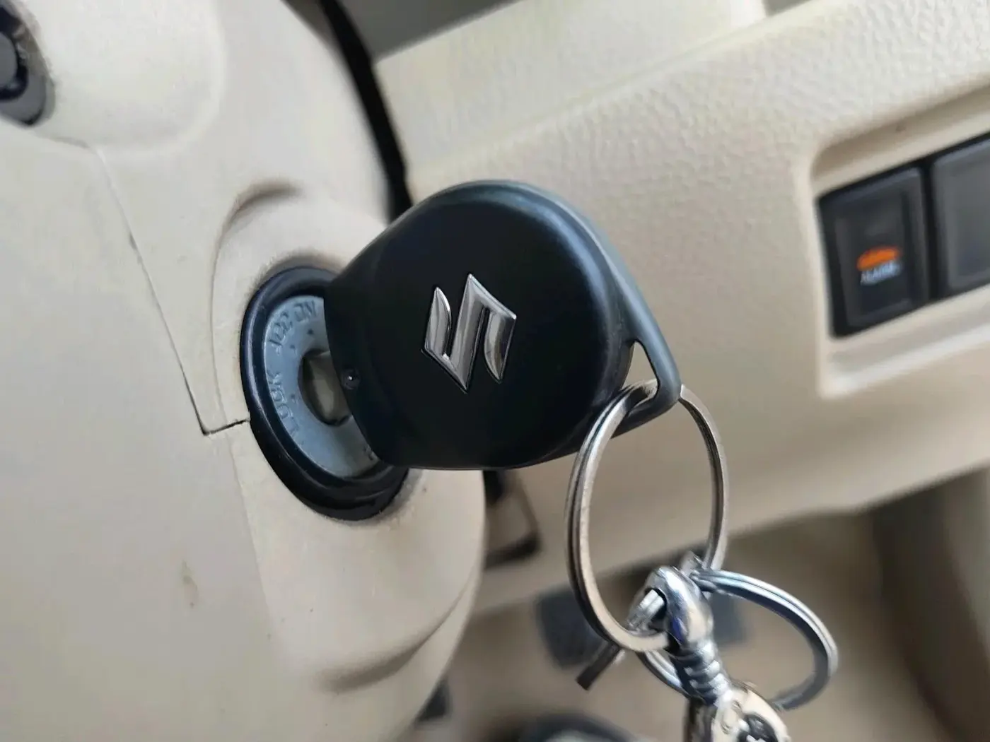 2014 Maruti Ertiga VXI, Petrol, Manual, 84,082 km, interior