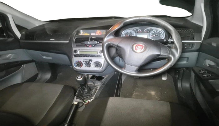 2011 Fiat Grand Punto DYNAMIC 1.3, Diesel, Manual, 2,06,074 km, interior