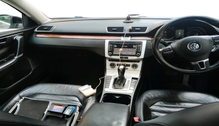 2012 Volkswagen Passat HIGHLINE DSG, Diesel, Automatic, 1,75,644 km, interior