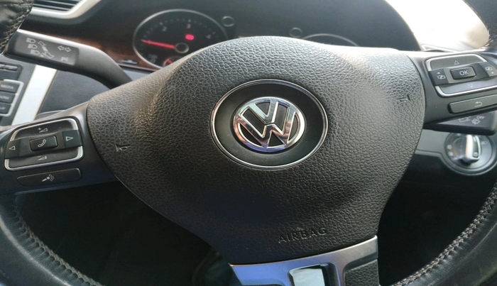 2012 Volkswagen Passat HIGHLINE DSG, Diesel, Automatic, 1,75,644 km, interior