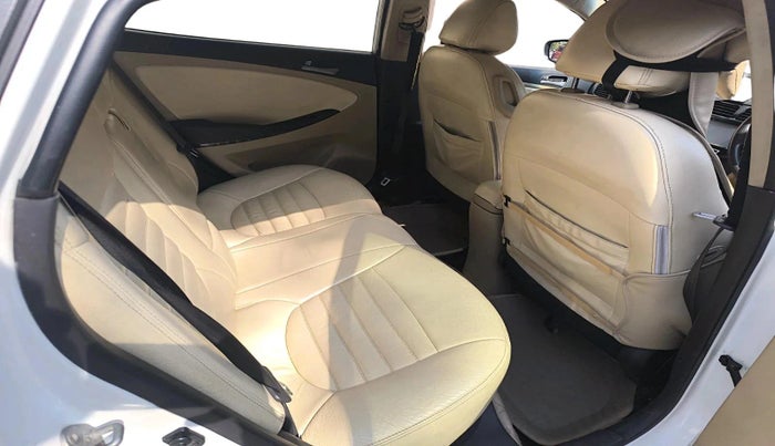 2016 Hyundai Verna 1.6 VTVT SX, Petrol, Manual, 1,07,688 km, interior