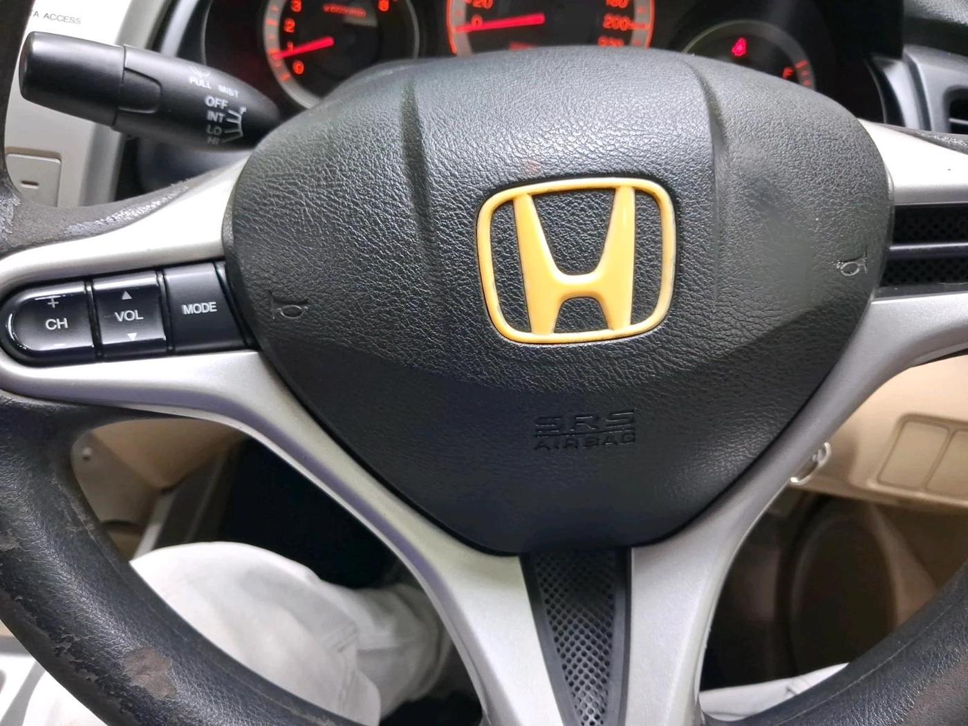 2010 Honda City 1.5L I-VTEC V MT, Petrol, Manual, 1,66,379 km, interior