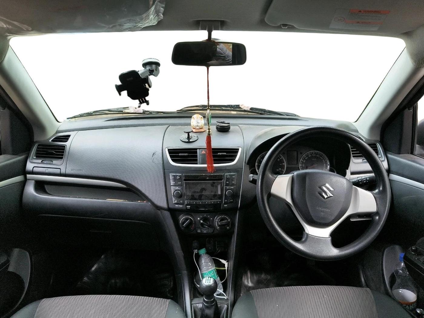 2017 Maruti Swift VXI O, Petrol, Manual, 75,990 km, interior