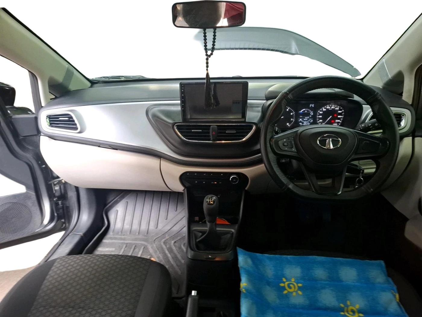 2022 Tata ALTROZ XM PLUS PETROL, Petrol, Manual, 26,013 km, interior