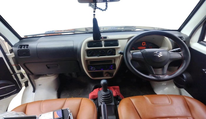 2023 Maruti Eeco 5 STR AC, Petrol, Manual, 13,877 km, interior