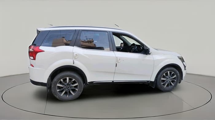 2018 Mahindra XUV500 W11 AT, Diesel, Automatic, 87,660 km, exterior