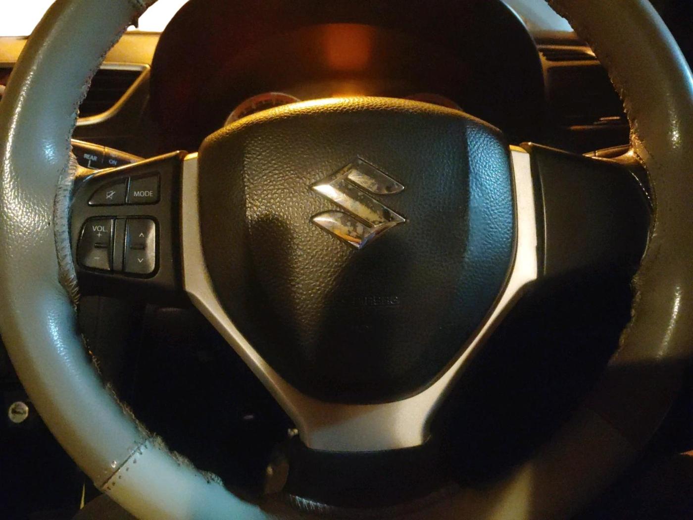 2014 Maruti Swift ZXI, Petrol, Manual, 76,860 km, interior