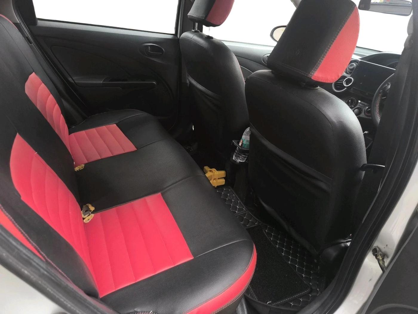 2013 Toyota Etios Liva G, Petrol, Manual, 63,838 km, interior