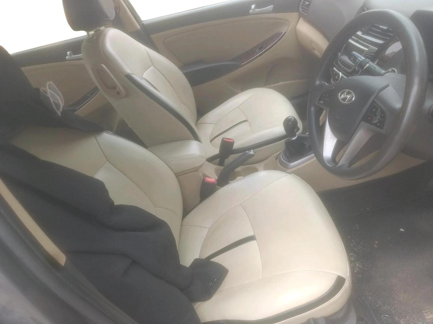 2015 Hyundai Verna FLUIDIC 4S 1.6 VTVT S(O), Petrol, Manual, 1,46,556 km, interior