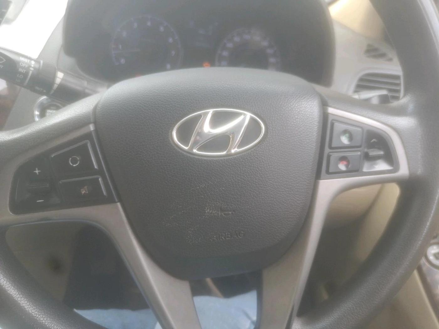 2015 Hyundai Verna FLUIDIC 4S 1.6 VTVT S(O), Petrol, Manual, 1,46,556 km, interior