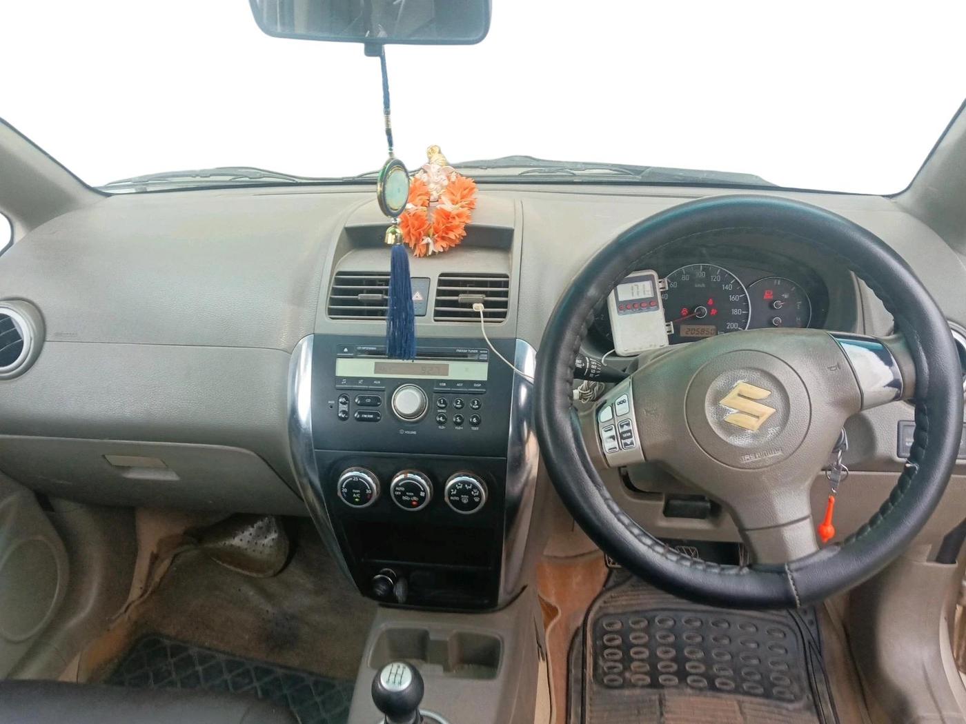 2012 Maruti SX4 ZDI, Diesel, Manual, 2,05,850 km, interior