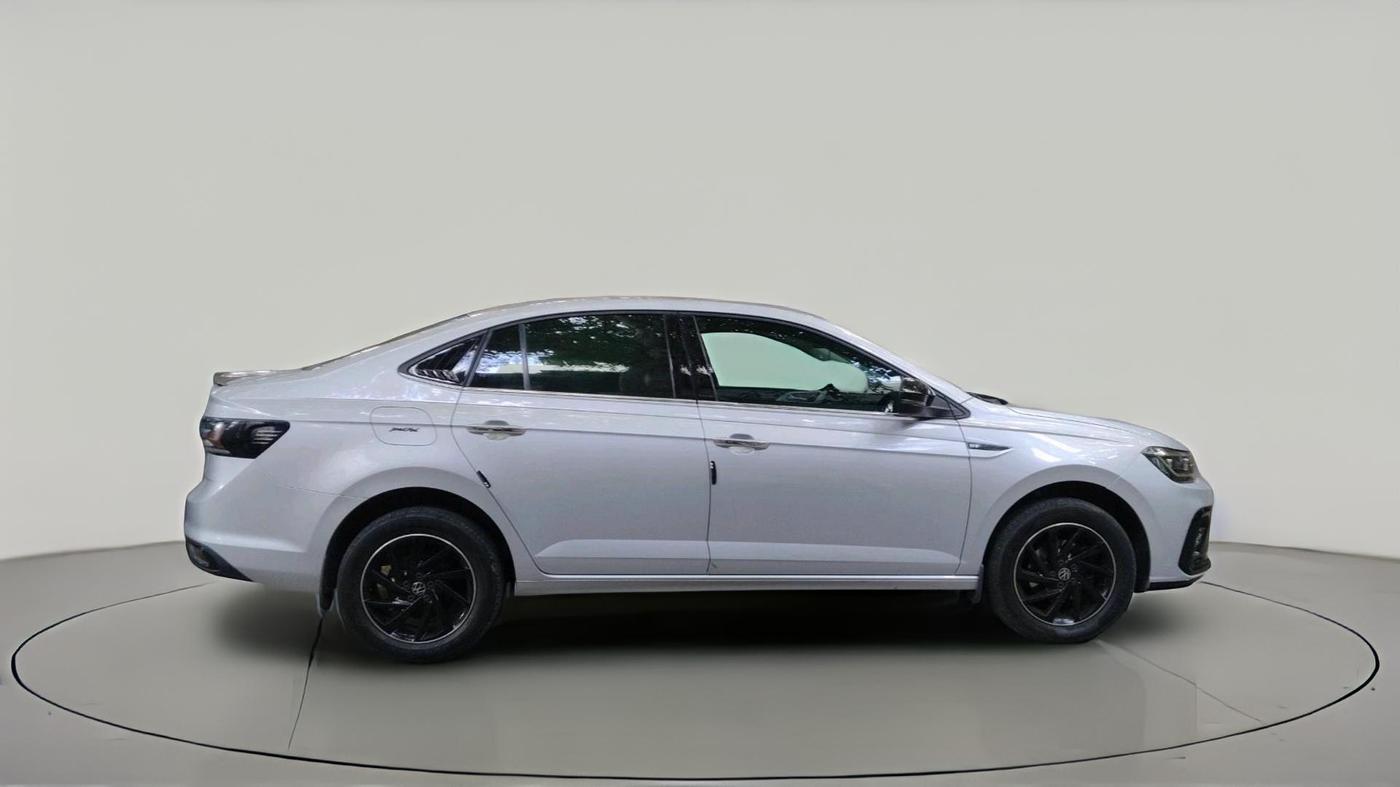 2025 Volkswagen VIRTUS TOPLINE TSI 1.0 AT, Petrol, Automatic, 11,392 km, exterior