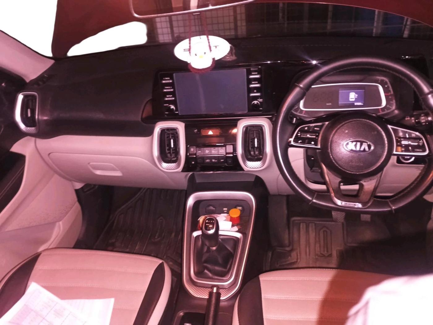 2020 KIA SONET HTX 1.0 IMT, Petrol, Manual, 57,223 km, interior