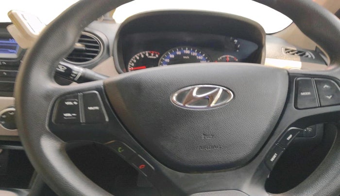 2016 Hyundai Xcent S 1.2, Petrol, Manual, 48,440 km, interior