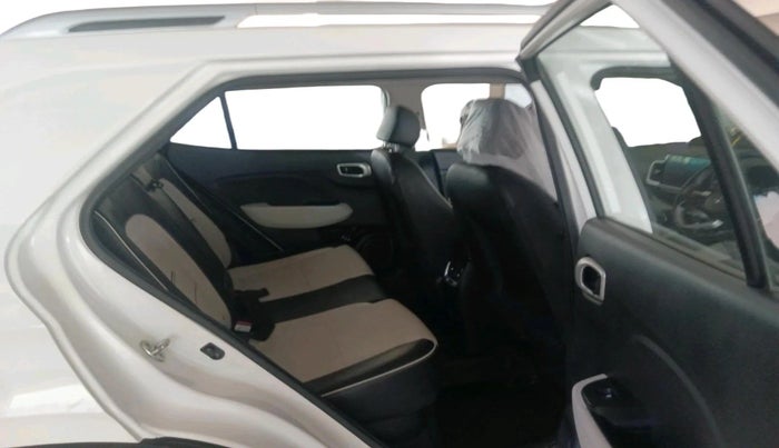 2022 Hyundai VENUE SX (O) 1.5 CRDI, Diesel, Manual, 28,676 km, interior
