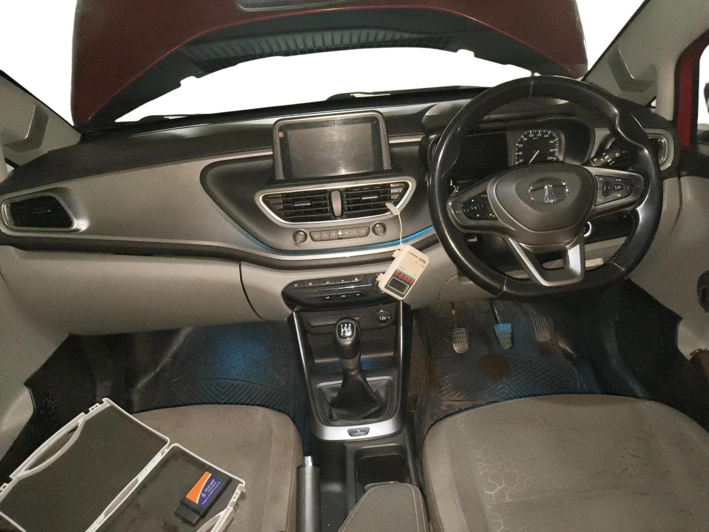 2020 Tata ALTROZ XZ PETROL, Petrol, Manual, 98,665 km, interior