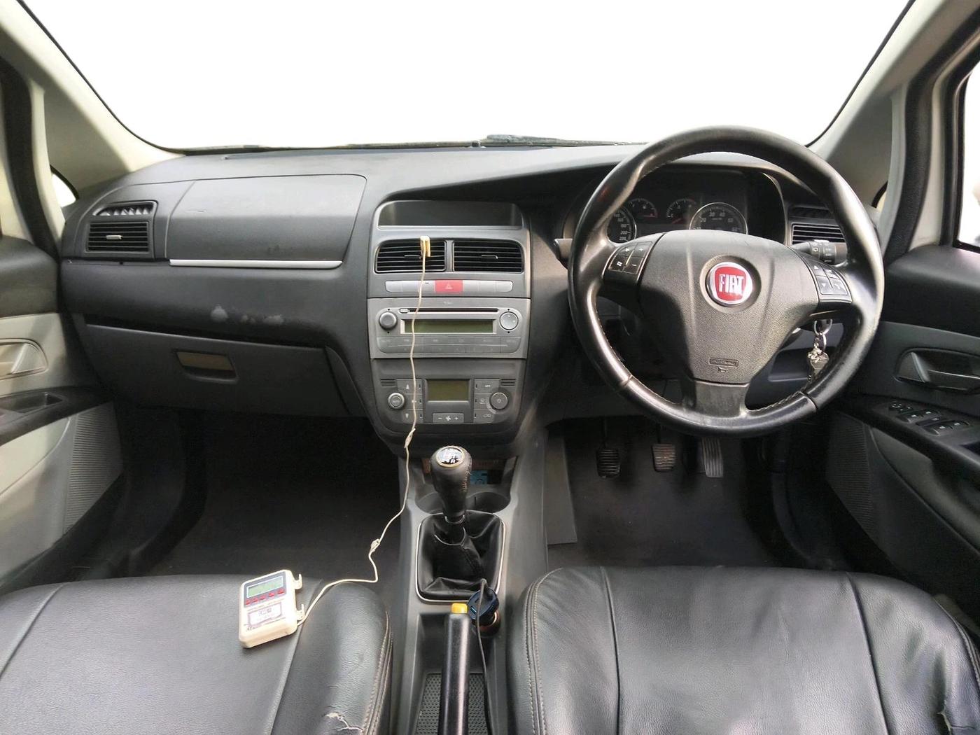 2012 Fiat Grand Punto Emotion 1.3, Diesel, Manual, 1,49,430 km, interior