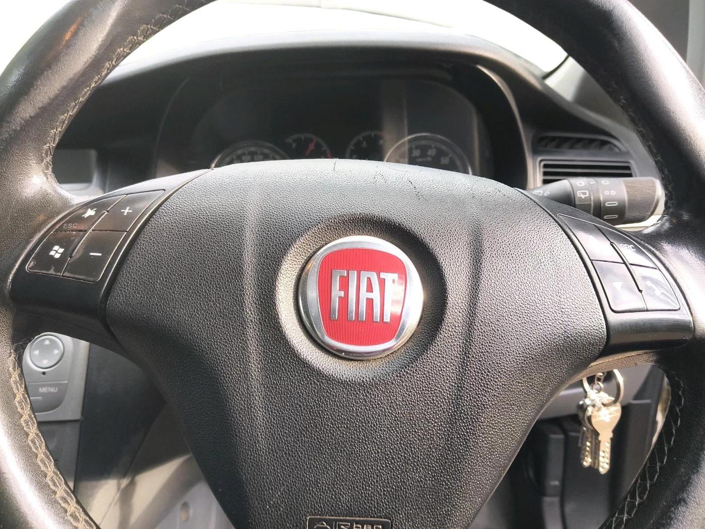 2012 Fiat Grand Punto Emotion 1.3, Diesel, Manual, 1,49,430 km, interior
