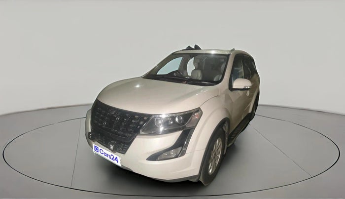 2015 Mahindra XUV500 W10, Diesel, Manual, 1,62,371 km, exterior