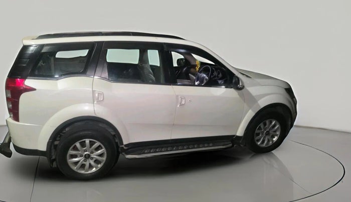 2015 Mahindra XUV500 W10, Diesel, Manual, 1,62,371 km, exterior