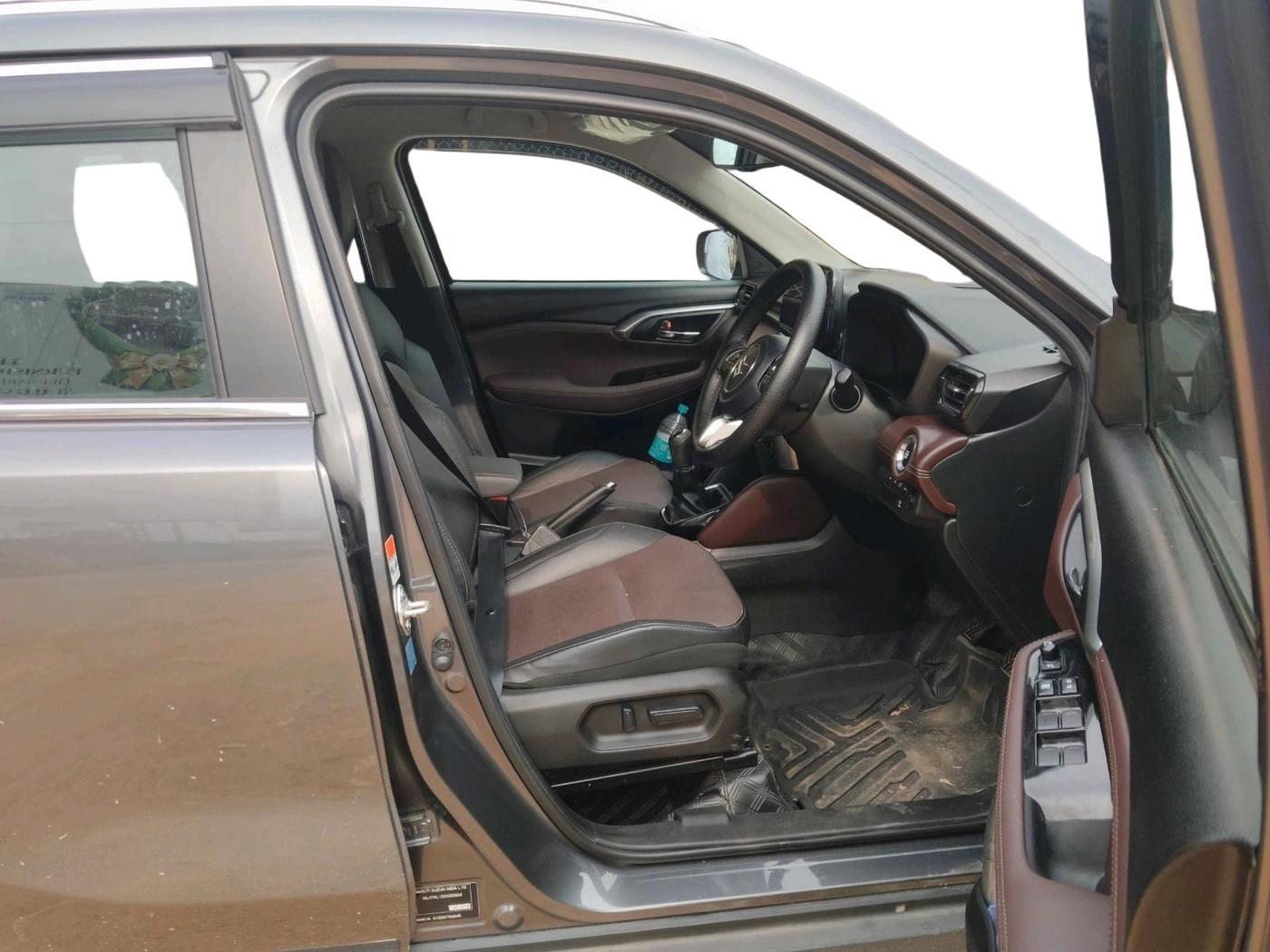 2025 Maruti Grand Vitara ALPHA SMART HYBRID, Petrol, Manual, 6,375 km, interior