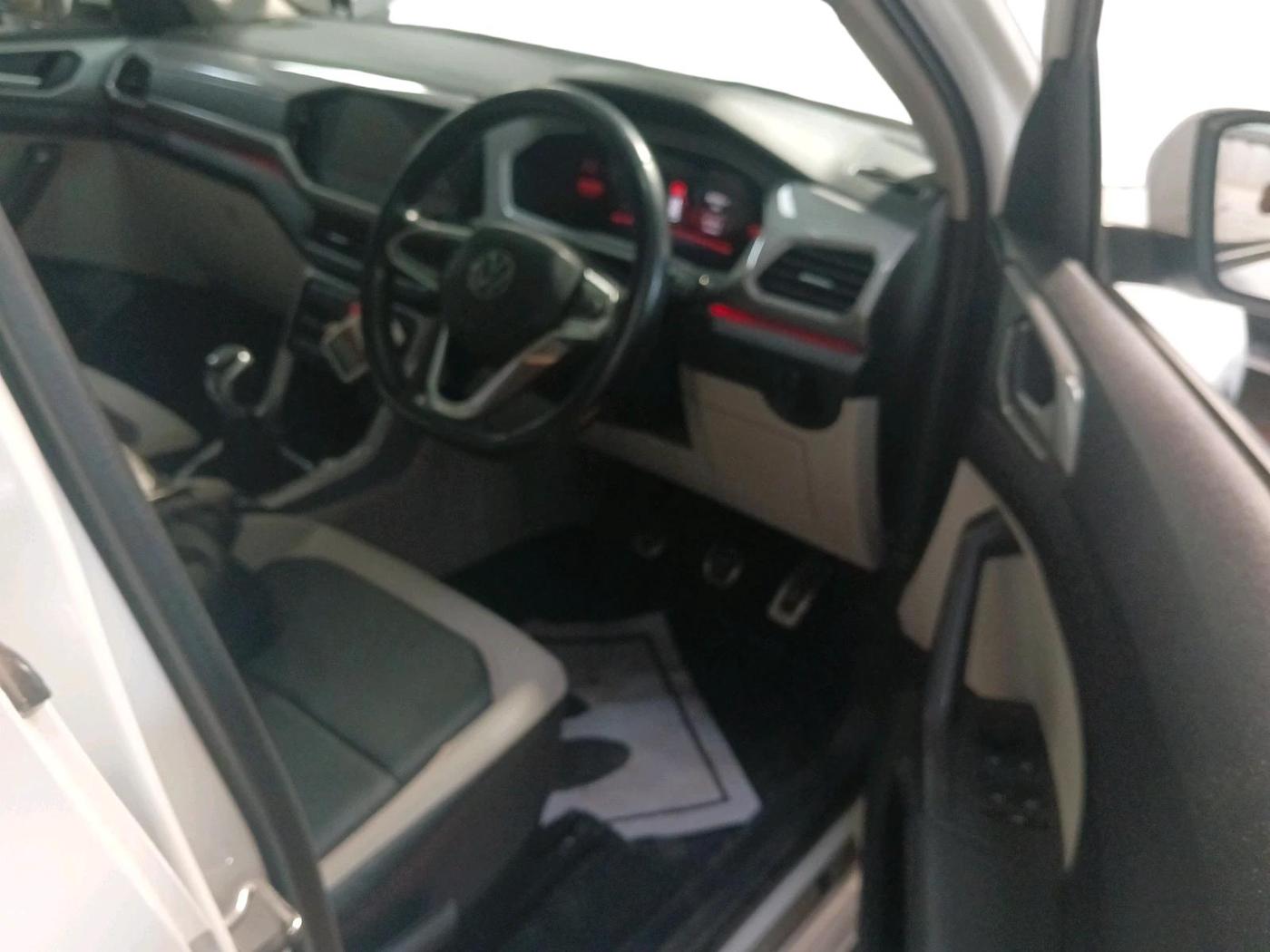 2023 Volkswagen TAIGUN  GT PLUS 1.5 TSI MT, Petrol, Manual, 32,938 km, interior