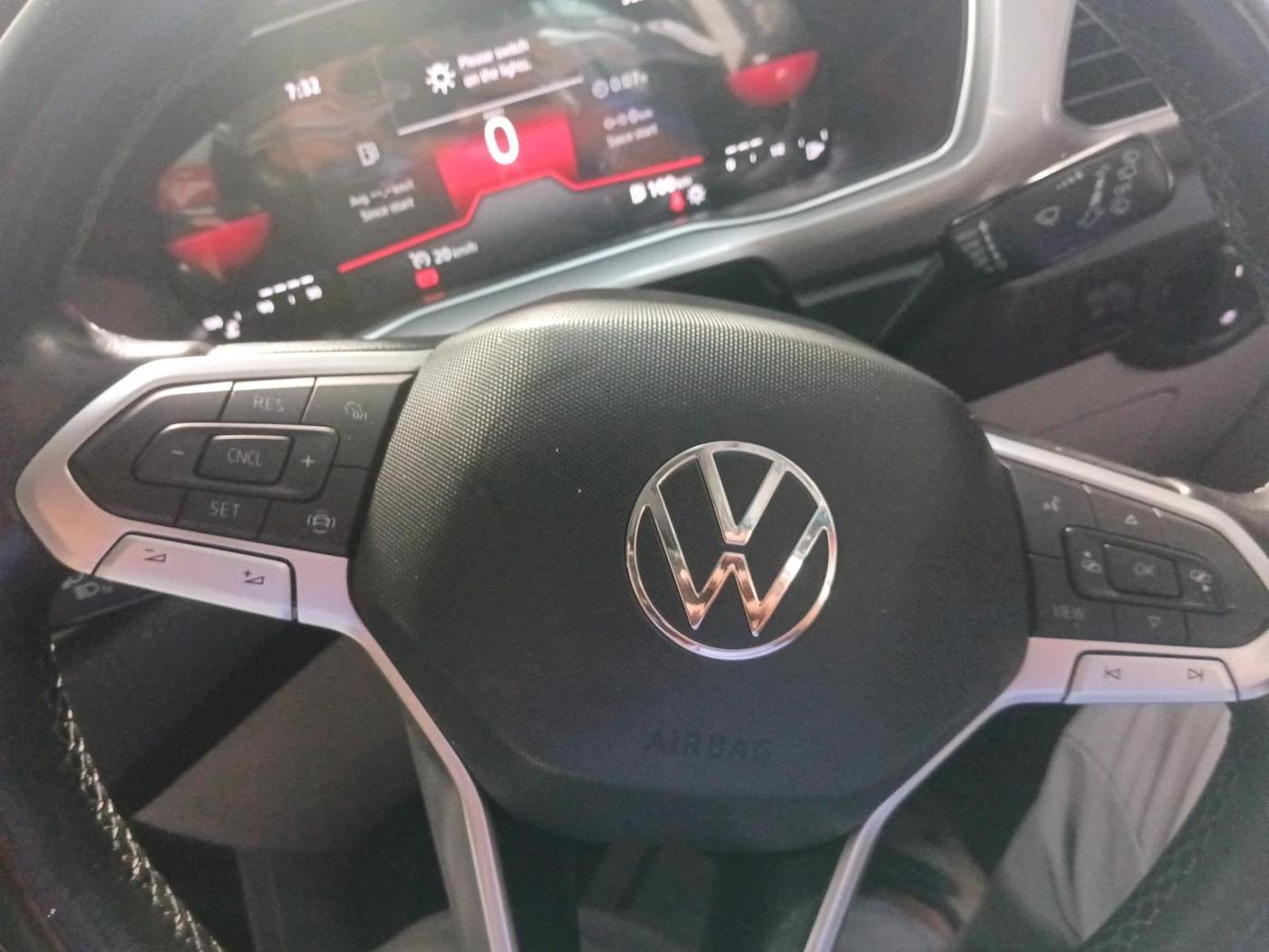 2023 Volkswagen TAIGUN  GT PLUS 1.5 TSI MT, Petrol, Manual, 32,938 km, interior