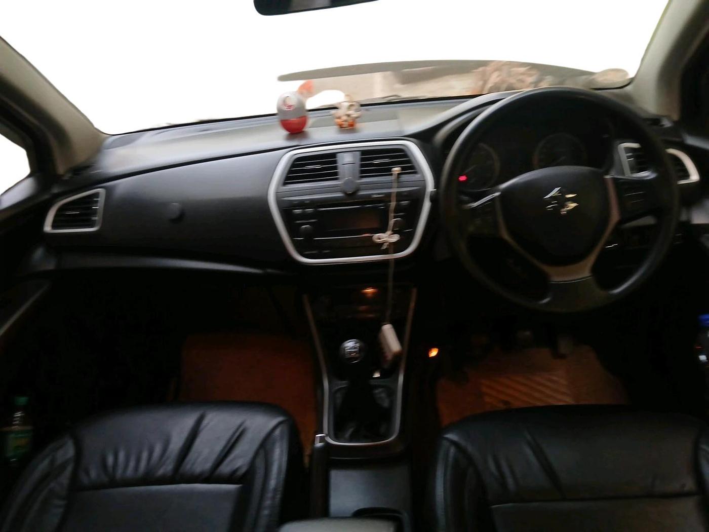 2019 Maruti S Cross DELTA 1.3, Diesel, Manual, 2,14,390 km, interior