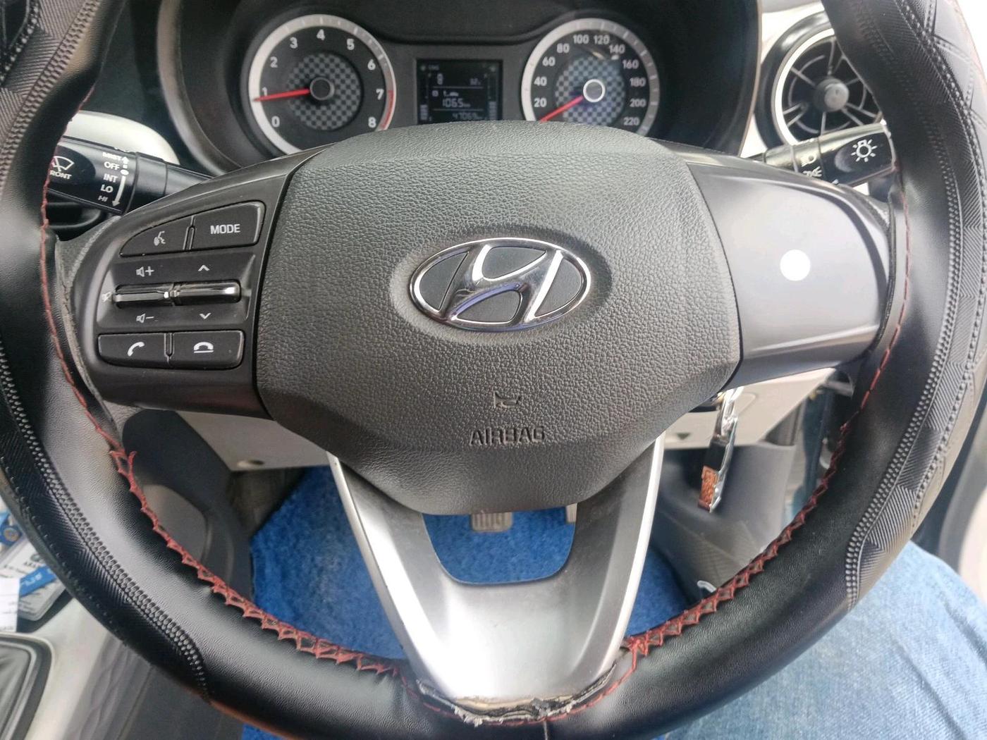 2022 Hyundai GRAND I10 NIOS SPORTZ 1.2 KAPPA VTVT CNG, CNG, Manual, 47,069 km, interior