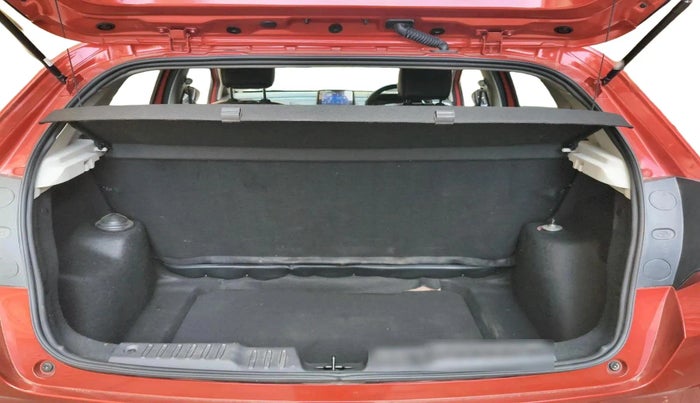 2025 Tata ALTROZ XM PLUS SUNROOF, Petrol, Manual, 12,664 km, exterior