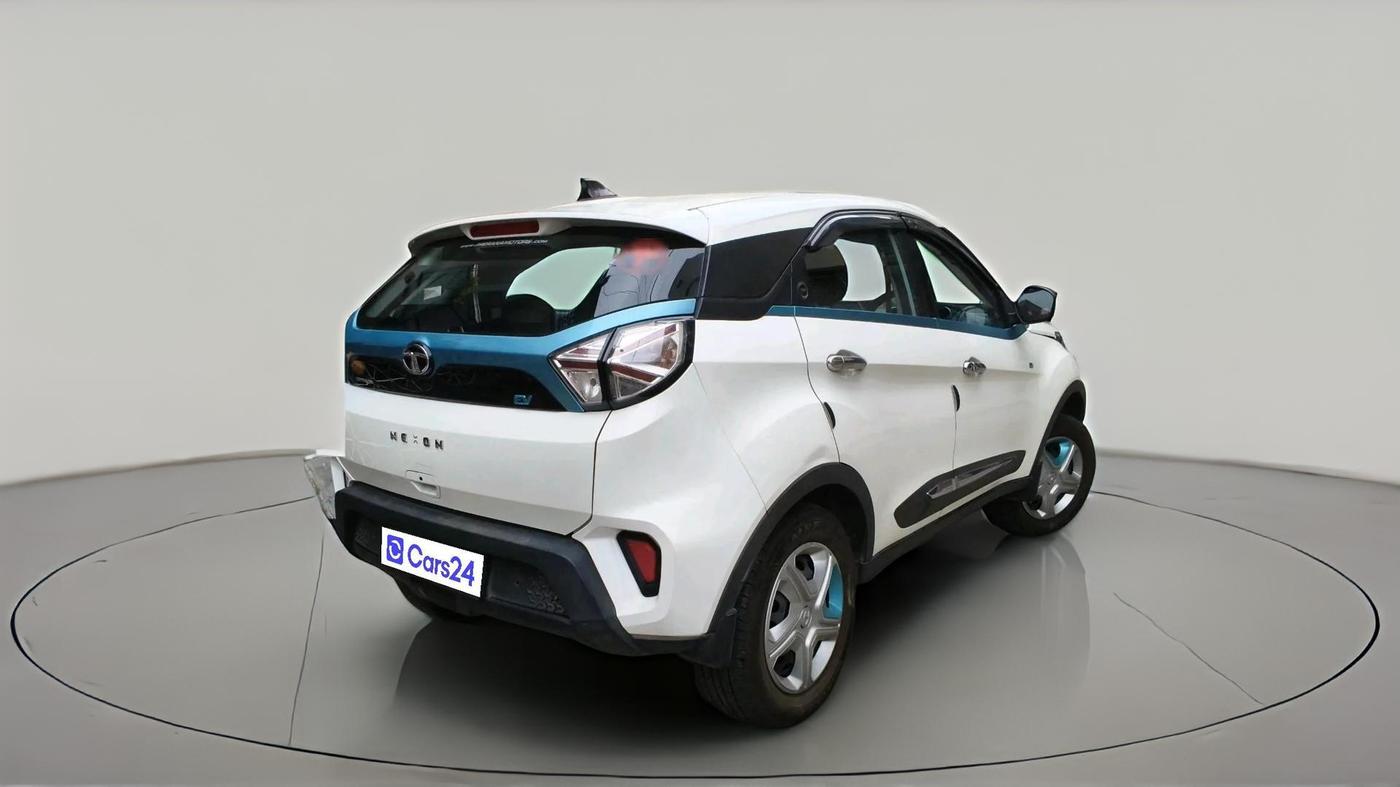 2023 Tata NEXON EV XM, Electric, Automatic, 3,991 km, exterior