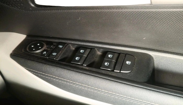 2023 KIA SONET HTX 1.0 IMT, Petrol, Manual, 26,700 km, interior