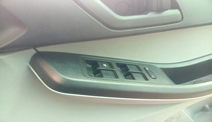 2023 Tata Tiago XT (O) PETROL, Petrol, Manual, 7,928 km, interior