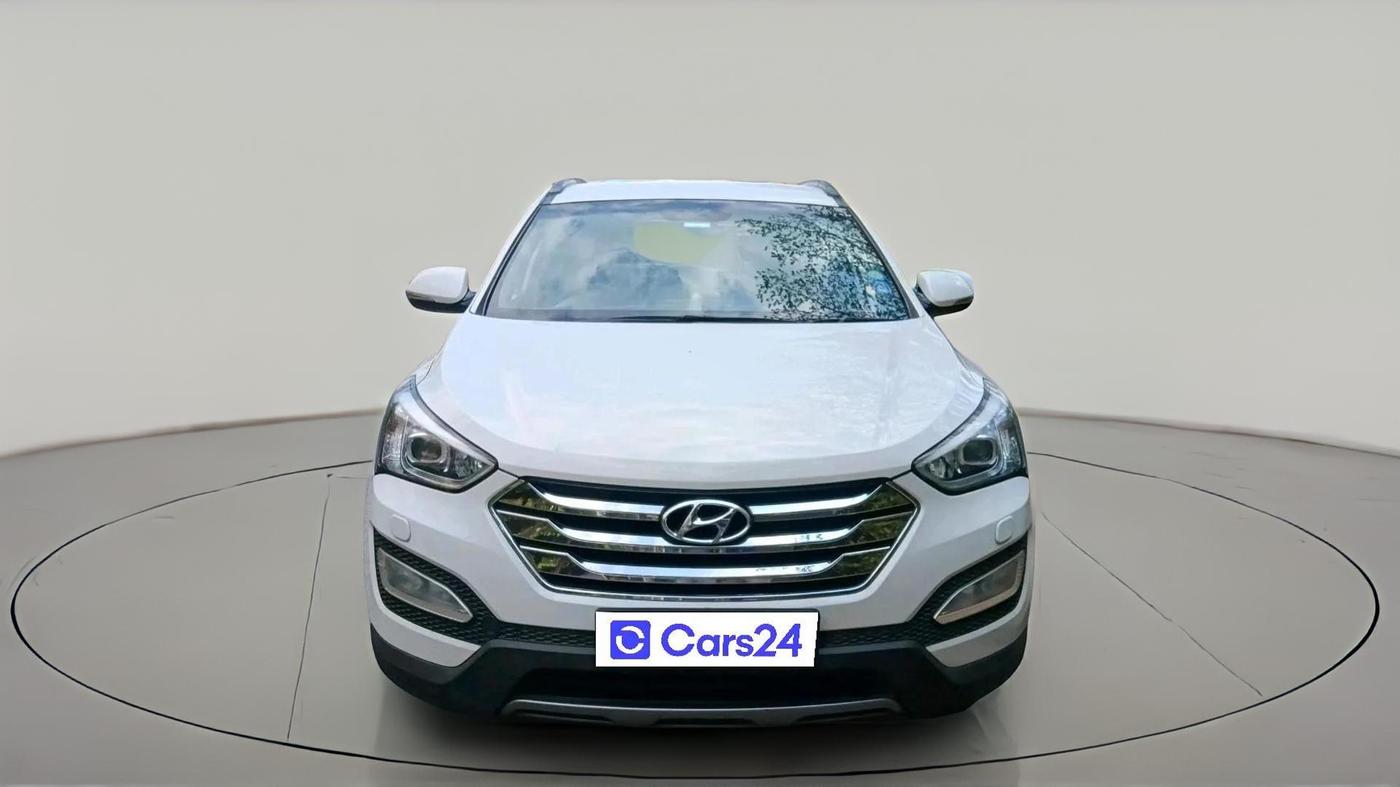 2014 Hyundai Santa Fe 4 WD AT, Diesel, Automatic, 1,46,889 km, exterior