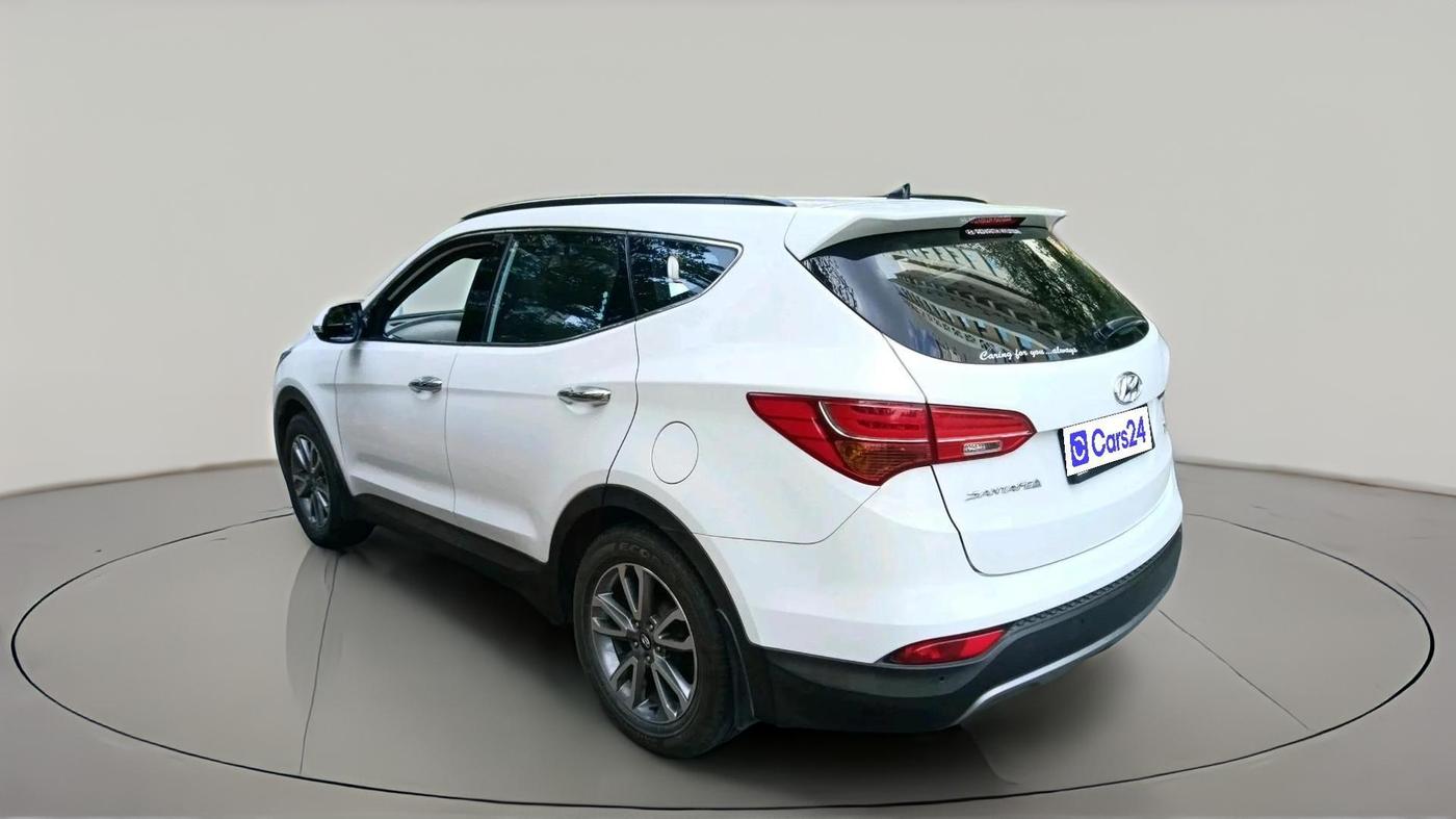 2014 Hyundai Santa Fe 4 WD AT, Diesel, Automatic, 1,46,889 km, exterior
