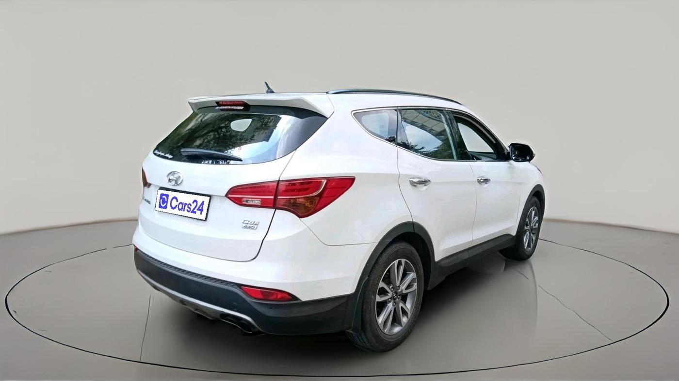 2014 Hyundai Santa Fe 4 WD AT, Diesel, Automatic, 1,46,889 km, exterior