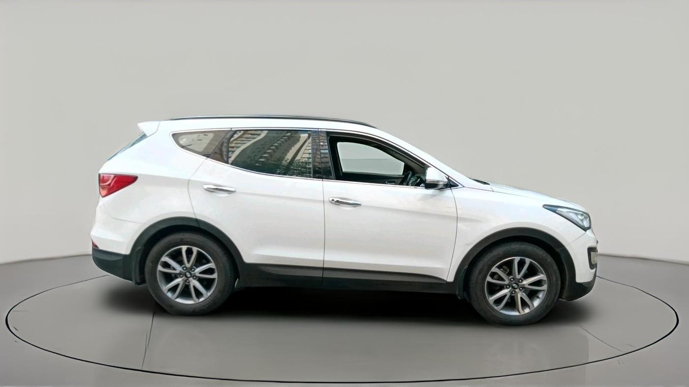 2014 Hyundai Santa Fe 4 WD AT, Diesel, Automatic, 1,46,889 km, exterior