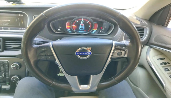 2014 Volvo V40 Cross Country D3, Diesel, Automatic, 1,45,612 km, interior