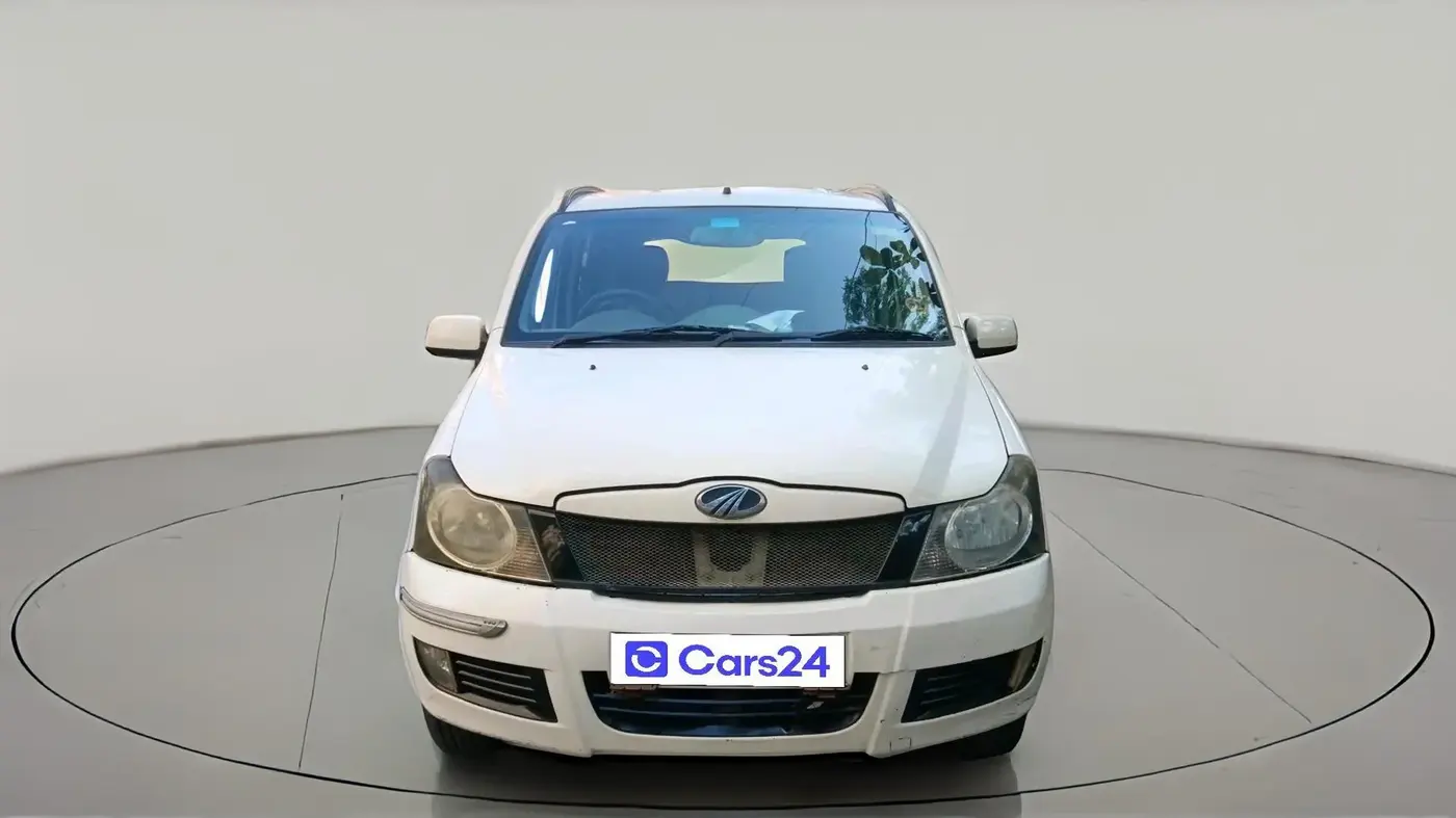 2013 Mahindra Quanto C8, Diesel, Manual, 90,433 km, exterior