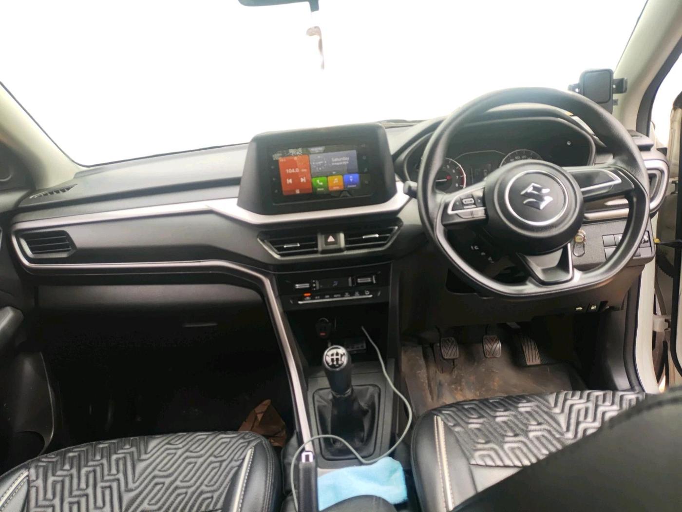 2023 Maruti BREZZA VXI, Petrol, Manual, 29,318 km, interior