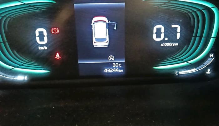 2023 KIA CARENS PRESTIGE 1.5 PETROL 7 STR, Petrol, Manual, 43,244 km, interior