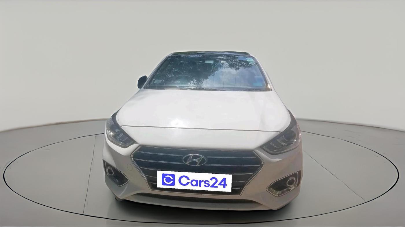 2018 Hyundai Verna 1.6 VTVT SX, Petrol, Manual, 27,281 km, exterior