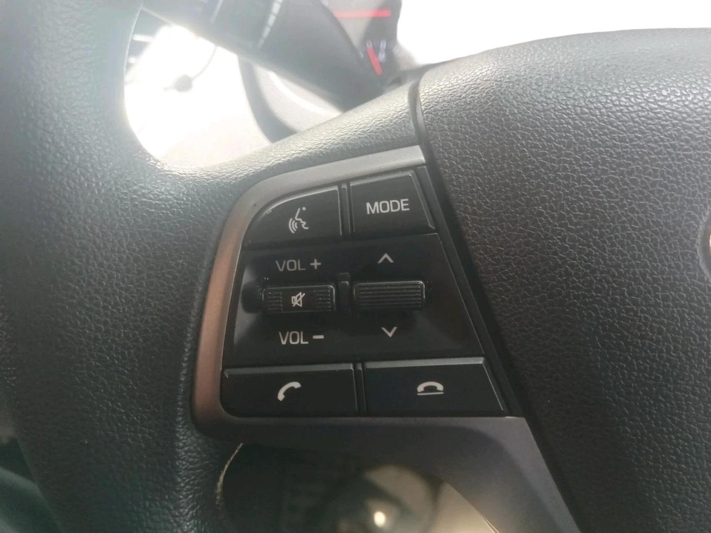 2018 Hyundai Verna 1.6 VTVT SX, Petrol, Manual, 27,281 km, interior
