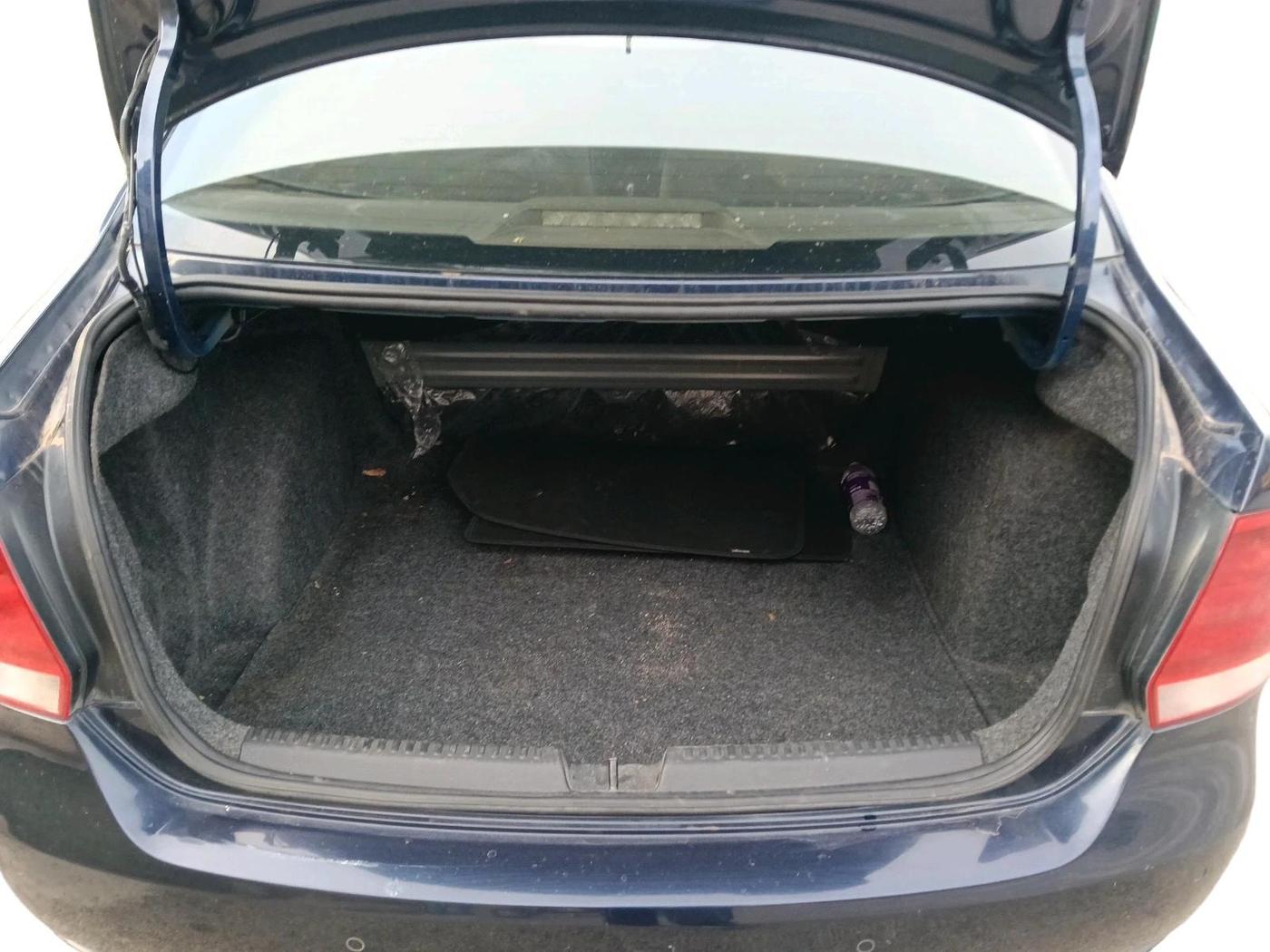 2015 Volkswagen Vento HIGHLINE 1.5 AT, Diesel, Automatic, 1,23,999 km, exterior