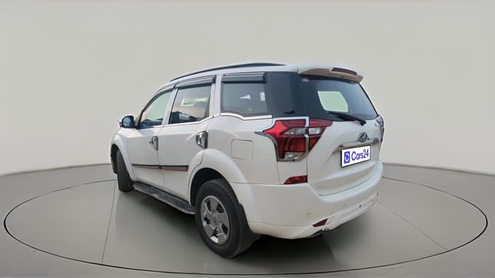 2019 Mahindra XUV500 W5, Diesel, Manual, 61,229 km, exterior
