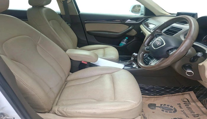 2012 Audi Q3 2.0 TDI QUATTRO, Diesel, Automatic, 1,78,944 km, interior