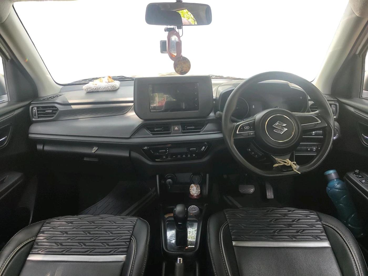 2024 Maruti Swift VXi (O) AMT, Petrol, Automatic, 13,520 km, interior